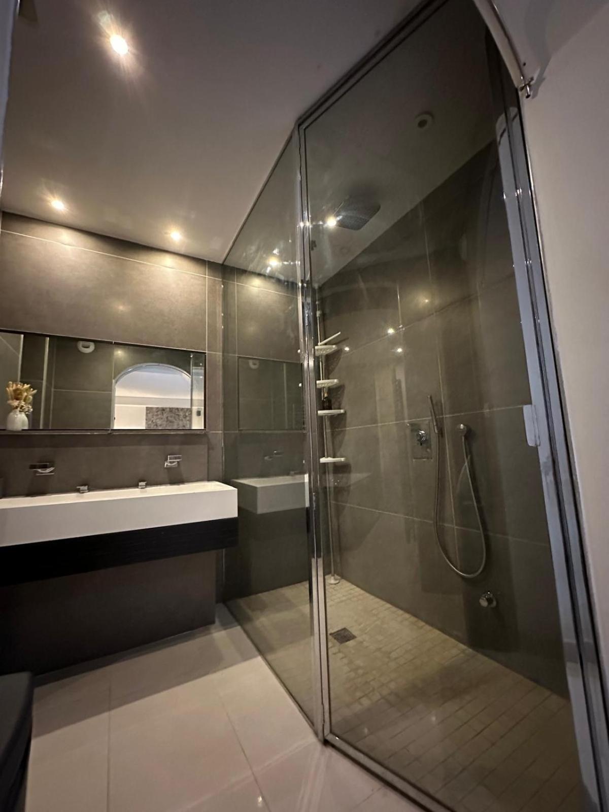Les Champs Elysees-125m2 Modern And Spacious Appartamento Parigi