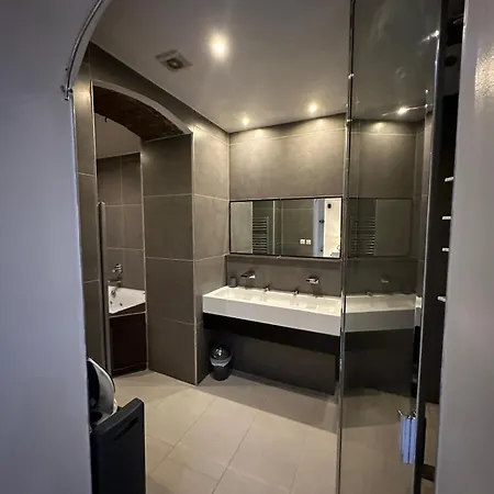 Les Champs Elysées-125m2 Modern&spacious Appartamento *
