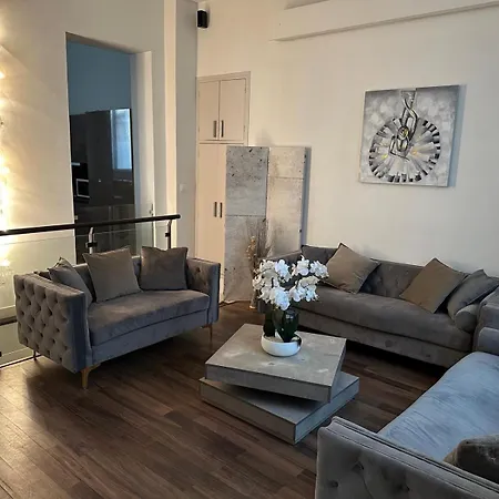 Les Champs Elysées-125m2 Modern&spacious